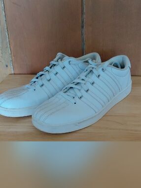 K-Swiss White Low-Top Lace-Up Sneakers